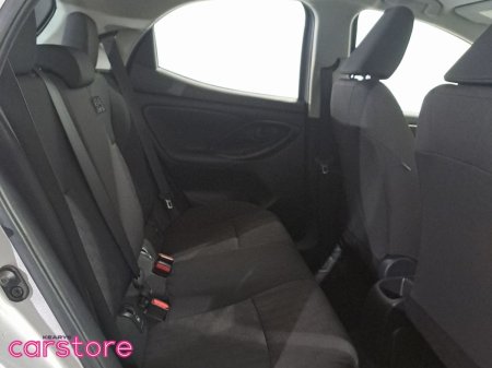 2024 Toyota Yaris - photo 13
