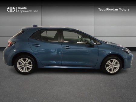 2021 Toyota Corolla - photo 3