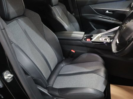 2023 Peugeot 3008 - photo 24