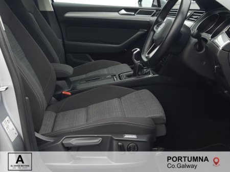 2021 Volkswagen Passat - photo 4