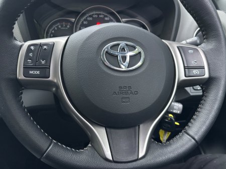 2016 Toyota Yaris - photo 12