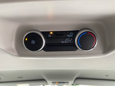 2026 Ford Tourneo Custom - photo 25