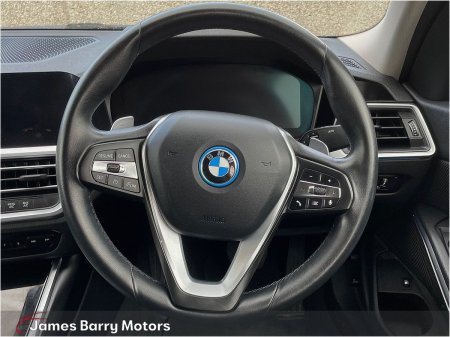 2022 BMW 3-Series - photo 15