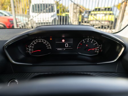 2020 Peugeot 208 - photo 12