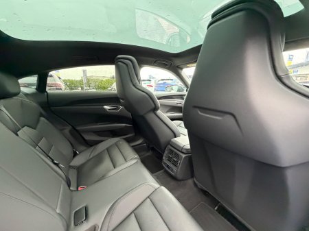 2022 Audi e-tron GT quattro - photo 33