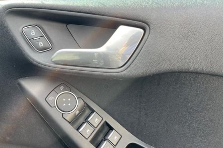 2019 Ford Fiesta - photo 24