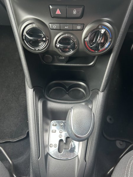 2016 Peugeot 208 - photo 16