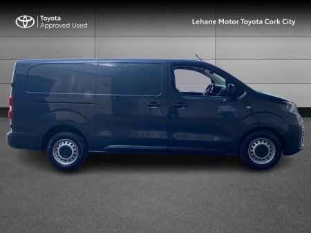 2024 Toyota Proace - photo 3