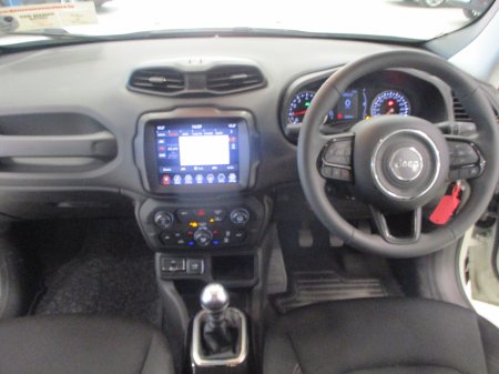2023 Jeep Renegade - photo 19