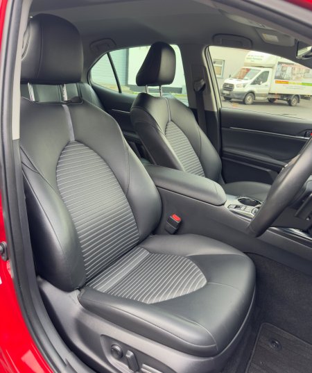 2020 Toyota Camry - photo 19