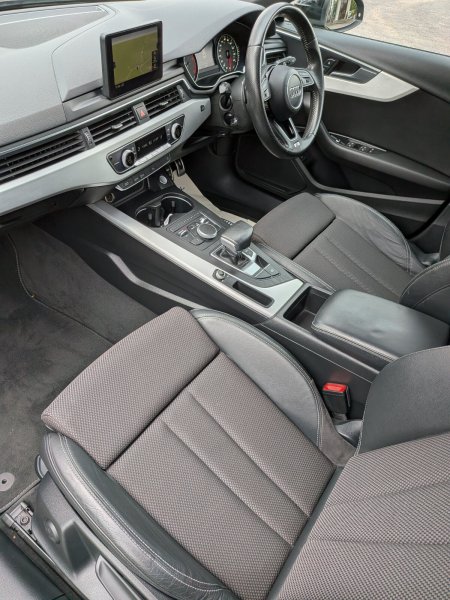 2016 Audi A4 - photo 17