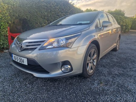 2015 Toyota Avensis - photo 2