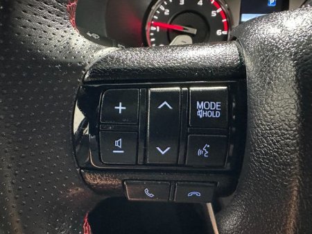 2024 Toyota Hilux - photo 13