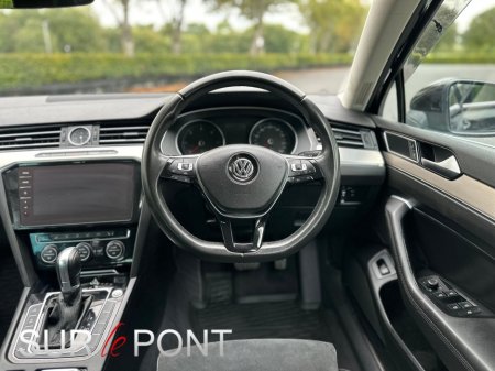 2018 Volkswagen Passat - photo 17