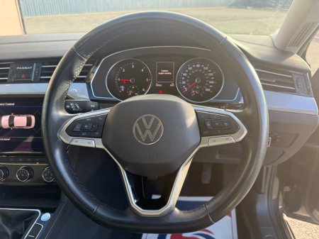 2021 Volkswagen Passat - photo 11
