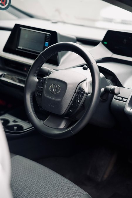 2023 Toyota Prius - photo 10