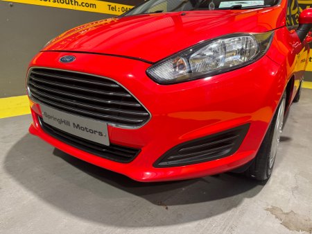 2015 Ford Fiesta - photo 14