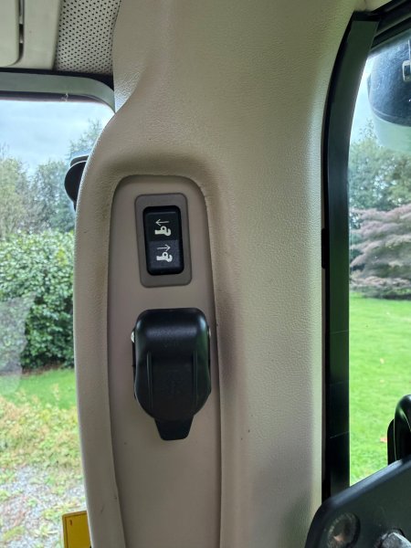 2009 John Deere 6430 - photo 22