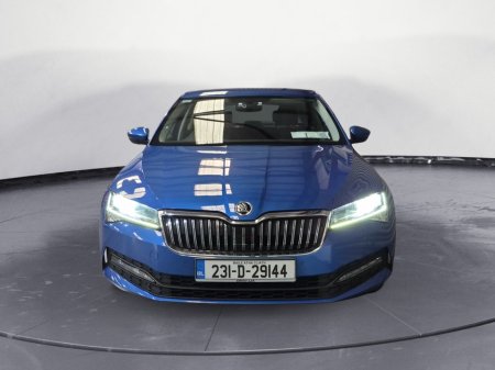 2023 Skoda Superb - photo 2