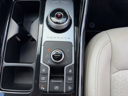2021 Kia Sorento - photo 30