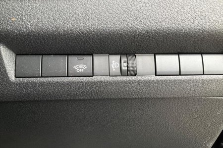 2023 Vauxhall Vivaro - photo 32