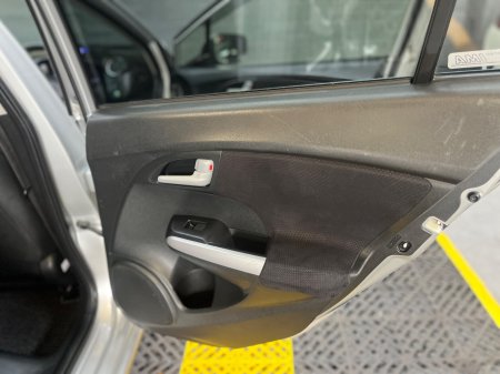 2013 Honda Insight - photo 15