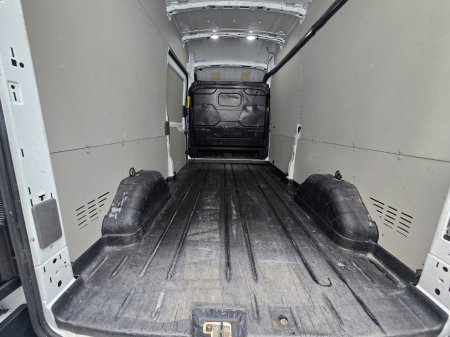 2020 Ford Transit - photo 15