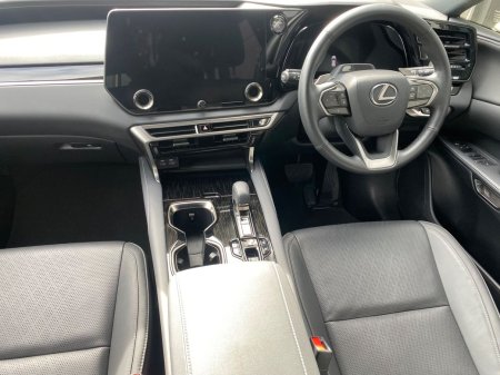 2025 Lexus RX450H+ - photo 14