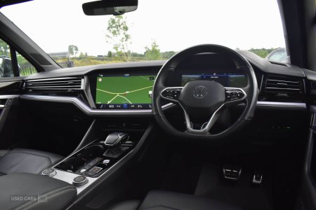 2023 Volkswagen Touareg - photo 8