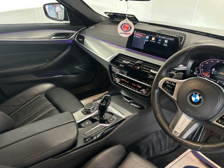 2020 BMW 5-Series - photo 9
