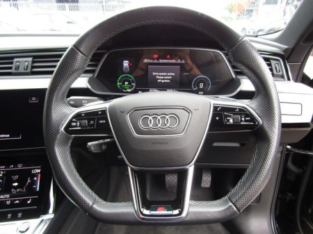 2022 Audi e-tron - photo 9