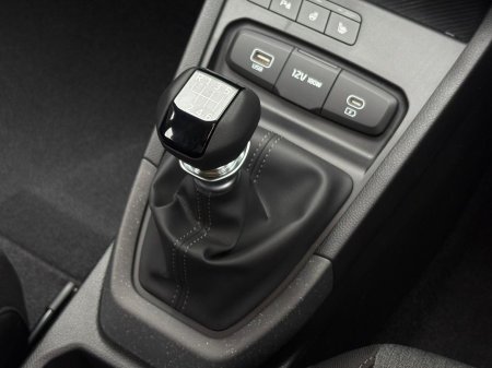 2026 Kia Stonic - photo 24