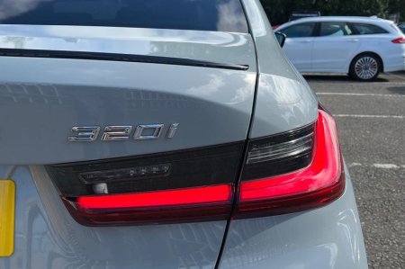 2024 BMW 3-Series - photo 37