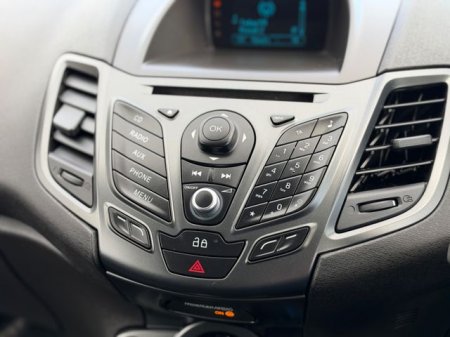 2014 Ford Fiesta - photo 9