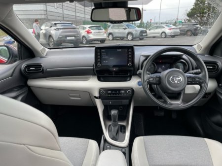 2023 Toyota Yaris - photo 12