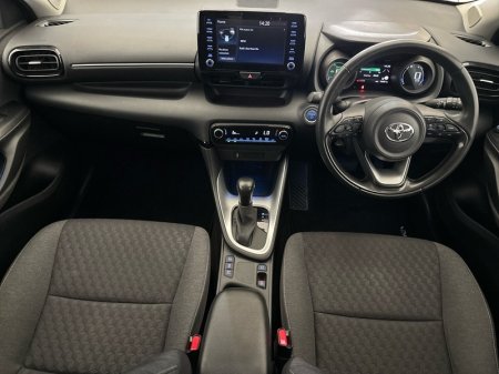 2024 Toyota Yaris - photo 8