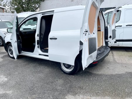 2023 Renault Kangoo - photo 18