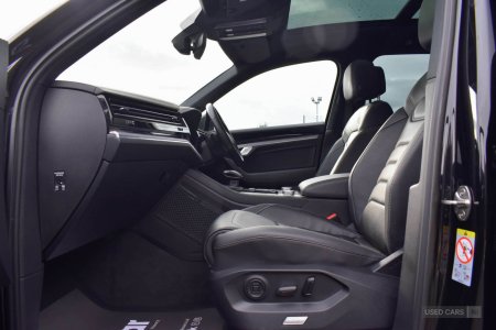 2023 Volkswagen Touareg - photo 10