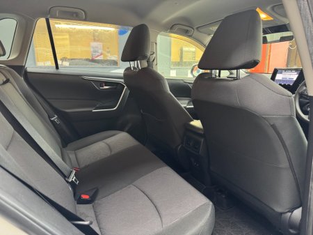 2019 Toyota RAV4 - photo 18