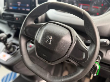 2022 Peugeot Partner - photo 9