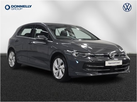 2025 Volkswagen Golf Hatchback Style