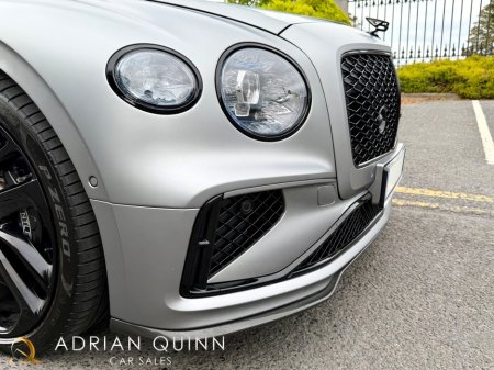 2025 Bentley Flying Spur - photo 10