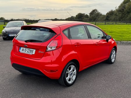 2014 Ford Fiesta - photo 8