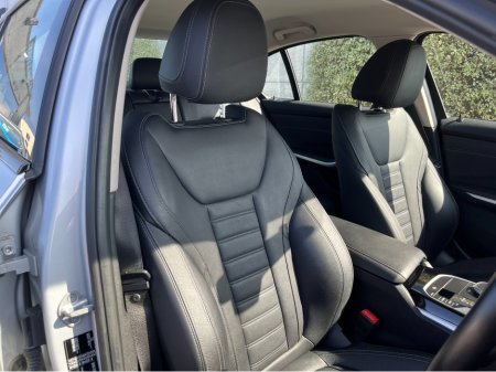 2021 BMW 3-Series - photo 11