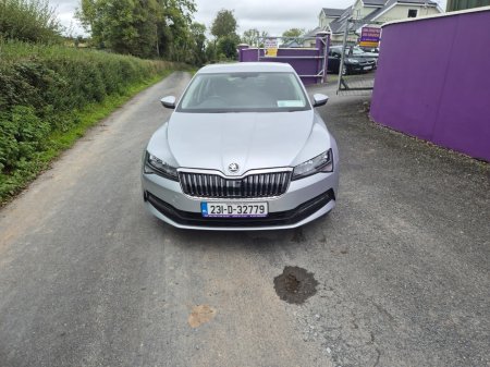 2023 Skoda Superb - photo 2