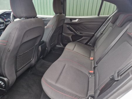 2019 Ford Focus - photo 16