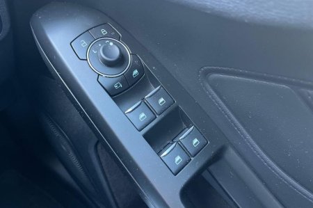 2023 Ford Focus - photo 16