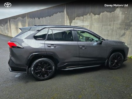 2024 Toyota RAV4 - photo 3