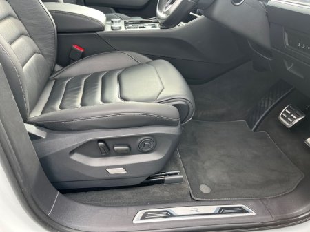 2024 Volkswagen Touareg - photo 18