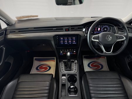 2021 Volkswagen Passat - photo 15